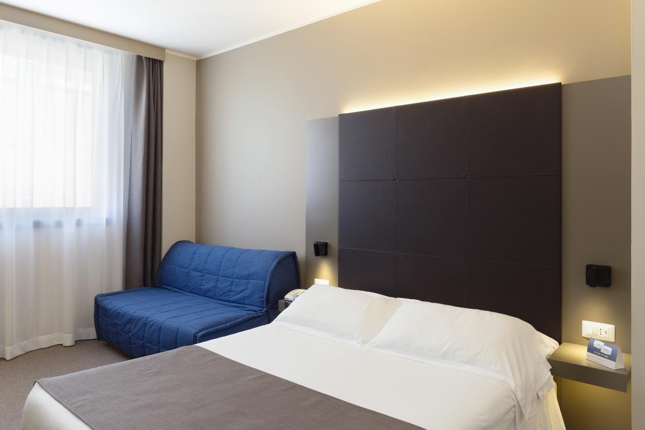City Hotel & Suites Фолиньо Экстерьер фото