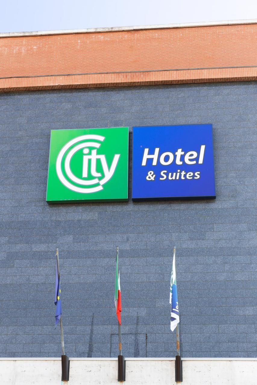 City Hotel & Suites Фолиньо Экстерьер фото
