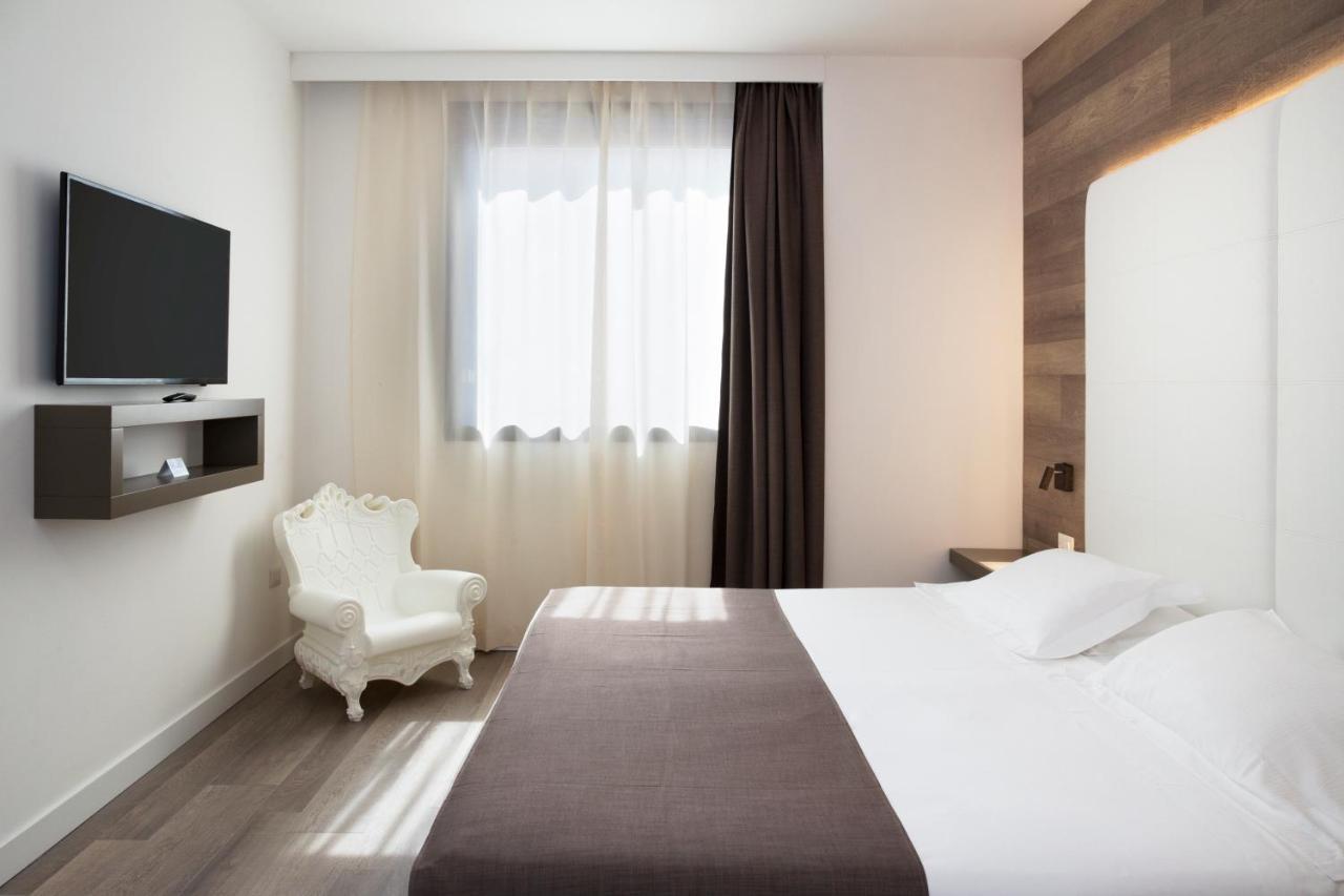 City Hotel & Suites Фолиньо Экстерьер фото