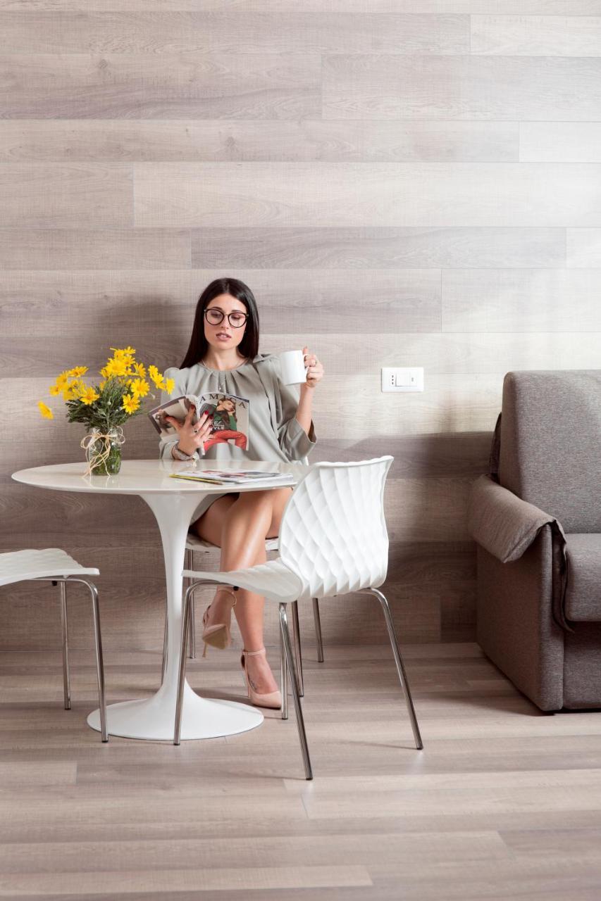 City Hotel & Suites Фолиньо Экстерьер фото